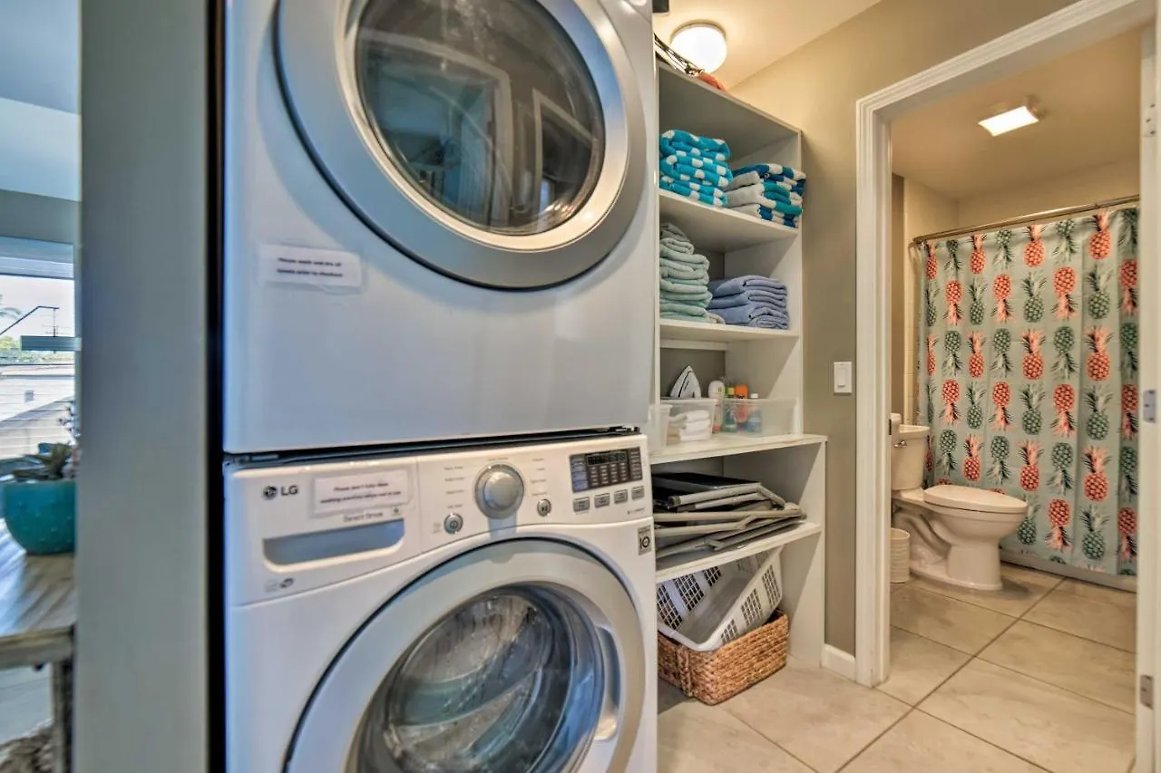 Ocean-View Kihei Condo With Pool Access! 0*,